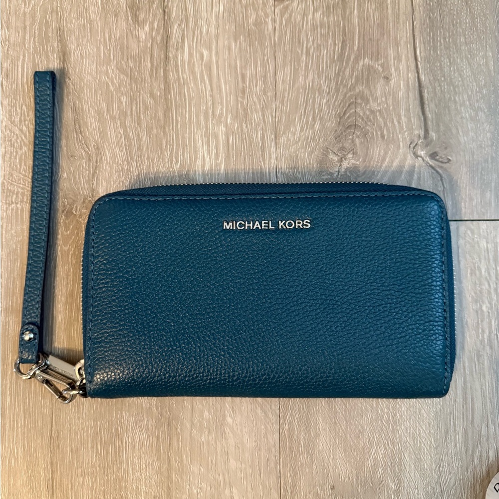 Michael Kors Large Wrislet Wallet
